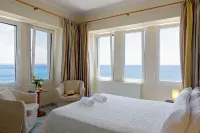 Sea Breeze Apartments Chios - Beach