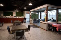 SureStay by Best Western Whitecourt - parking