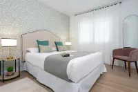 Genteel Home Plaza de las Doblas Hotels in Distrito Sur
