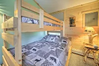 Lake Pleasant Access! Speculator Cottage w/ Deck - Wifi