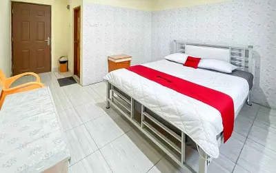 RedDoorz near Grage Mall Cirebon 井裏汶市酒店