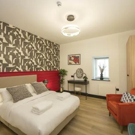 The Sixty 19 Stylish Studios and Apt.