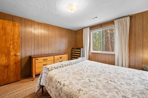 Mama Bear's Cozy Cabin