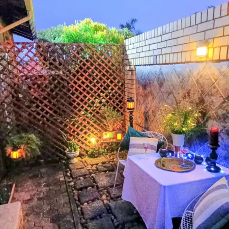 Private cottage, sleeps 2, perfect for work & play