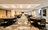 Canvas Moncton, Tapestry Collection by Hilton - Phòng tập thể hình
