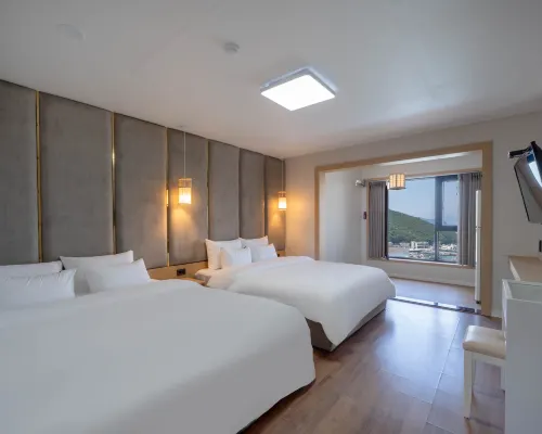 Brown Dot Hotel Geoje Geunpo Port Hotel dekat Tebing Sinseondae