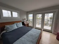 Beautiful Seaside cottage with stunning views