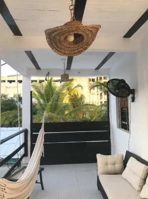 Spacious Coveñas Cabin 4 Bedrooms, close to beach, Pet-Friendly - Homestay