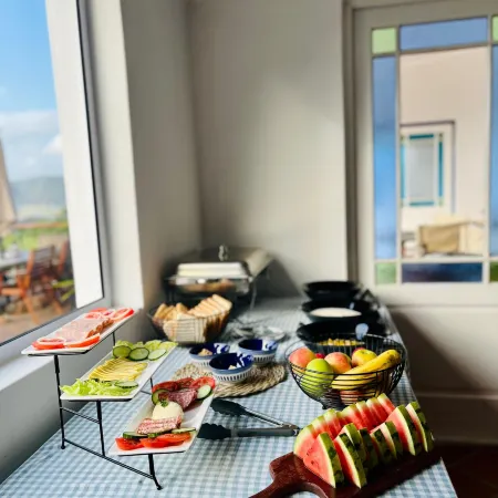 Guinea Fowl Lodge - Lagoon & Heads View B&B, Central Knysna