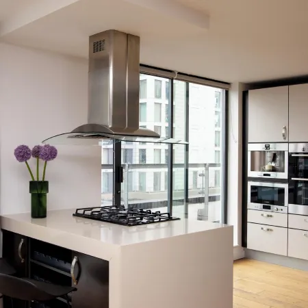 Bob W Tower Hill Residences Отели рядом с достопримечательностью «Уоппинг»