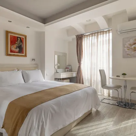 Sienna Apartments