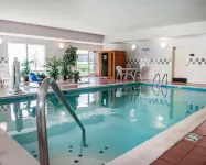 Comfort Suites Near Indianapolis Airport - Swimmingpools