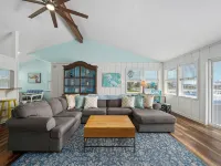 Hideaway at Redhead Road - balcony