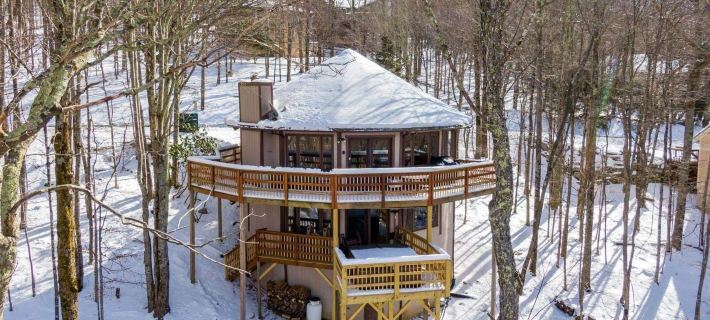 Vista 360 - Roundhouse With Views, AC, 1mi From Beech Ski- Hoteles en Beech Mountain