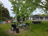 Lakeview Motel & Cottage