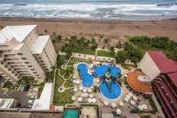 Spectacular 3 Bedroom Penthouse at Croc's Resort & Casino - con vista mare