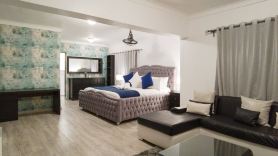 8-Bedroom Penthouse with Private Jacuzzi & Rooftop