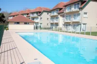 Holiday Suites de Haan - Pools