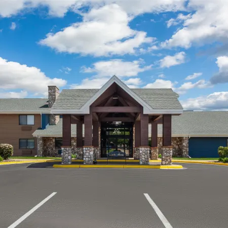 AmericInn by Wyndham Austin