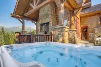 Hilltop Breck Home Hot Tub, Views and Walk to Town - bar