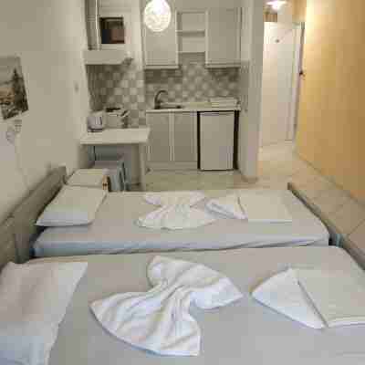 Renia Studios -Studio for 2 Plus 1 Pers with a Swimming Pool Rooms
