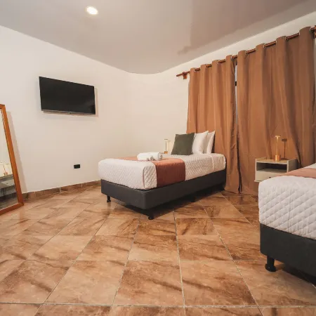 Hotel Crossman