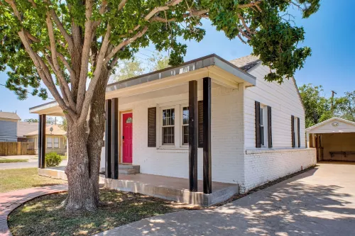 Time Machine: Games Galore in Lubbock Home By Ttu! - Homestays