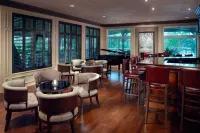 Omni Amelia Island Resort - bar