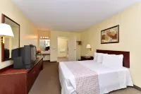 Americas Best Value Inn-Pittsburgh Airport - parking