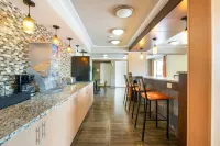 Days Inn & Suites by Wyndham Indianapolis Airport East - 2-stjärniga
