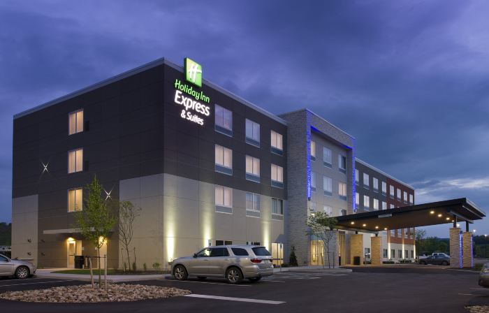 Holiday Inn Express & Suites ALTOONA by IHG