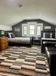 Ouray Basecamp. Walk to Restaurants, Shops & Hot Springs. Large 2Br/2BA - 3-Star