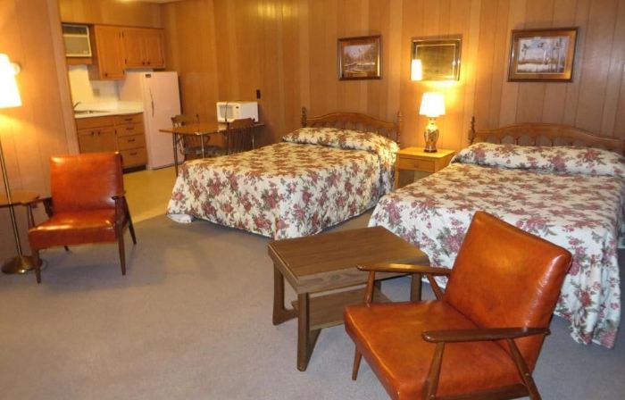 Travelers Inn Motel - Eagle River Downtown