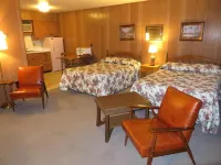 Travelers Inn Motel - Eagle River Downtown - 2-Star