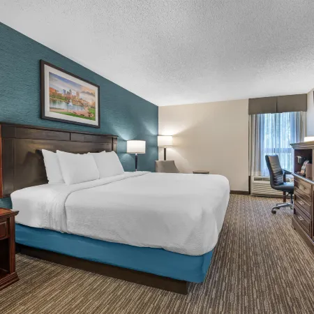 Best Western Plus Indianapolis North at Pyramids