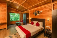 Majestic Beach Comforts - Pools