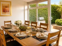 Spacious Corby House | Sleeps 8 | Patio & BBQ - 2-Star