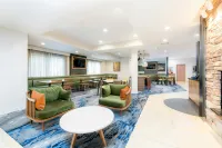 Fairfield Inn & Suites Brunswick - parking