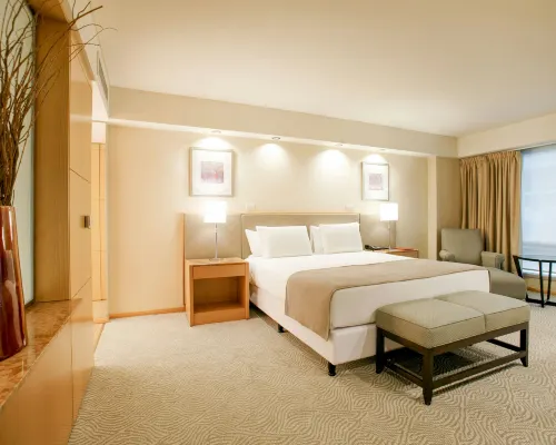 DoubleTree by Hilton Buenos Aires Hotels near Cabildo