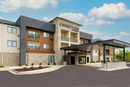 Courtyard Springfield Airport - Servicios de Traslado