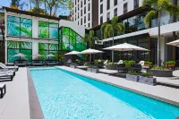 The Brix, Autograph Collection - piscine