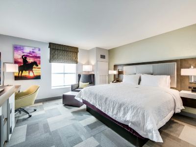 Hampton Inn & Suites Fort Worth Downtown