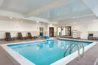 Hilton Garden Inn Medford - Pool