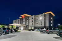 Hampton Inn Emporia - parking