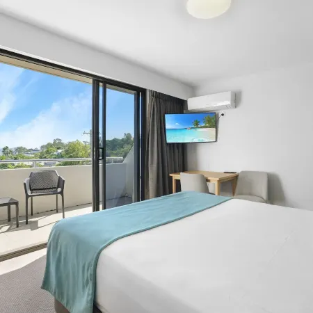 Gladstone Reef Hotel Motel