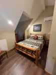 Cozy Cabin Peaceful Side, Townsend, TN, Laurel Valley,  No Steep Roads - Chalets