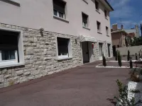Hôtel Prado Avec Parking - Proche Zénith - Airport Shuttle