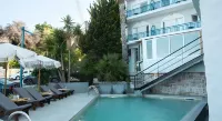 Kiani Akti - piscina