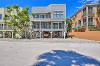 Coastal Surfside Swank by Beachside Management - 주차장