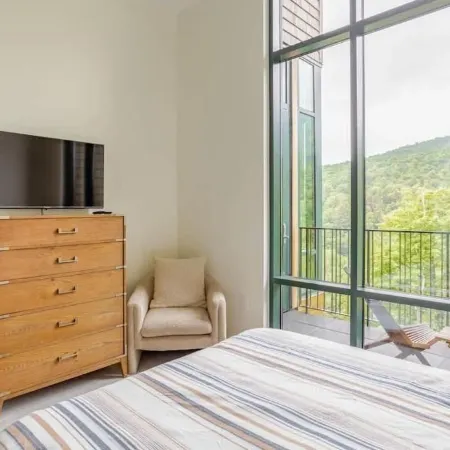 Spruce Peak resort Ski In Out with Views